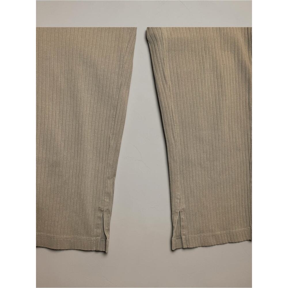 Uniqlo Ribbed Knit Top and Pant Set in Taupe Beige - Picture 11 of 11
